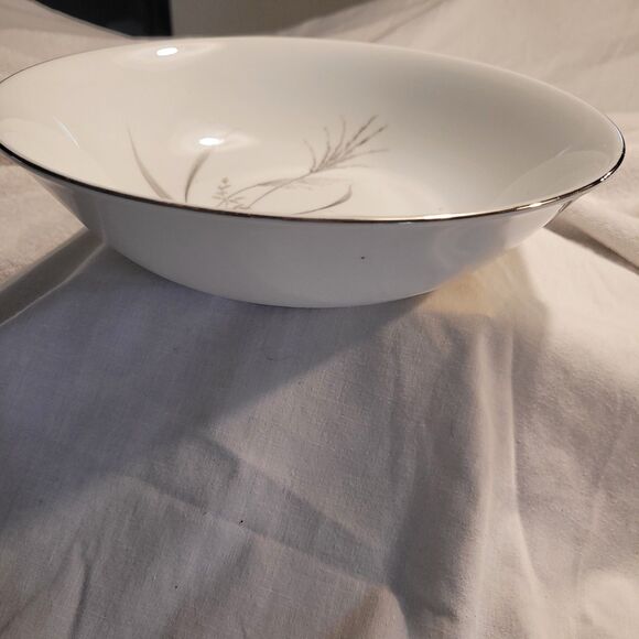 CastleCourt Fine China Wheat Spray Pattern Serving Bowl, Japan Silver Trim - Picture 2 of 5